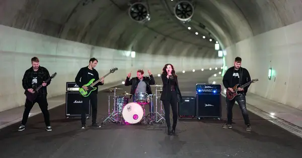 IN MARCH - Lost Generation, Musikvideo, Tunnel Bertoldshofen, Band
