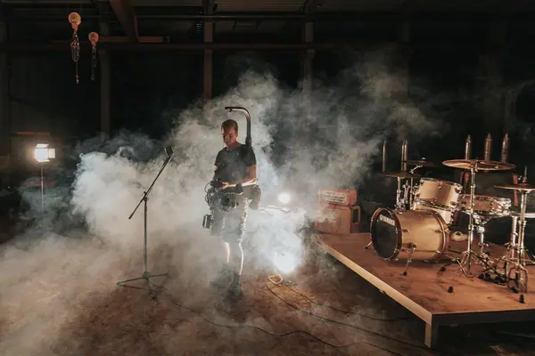 Tezura - Stray Alone, Musikvideo, 2019