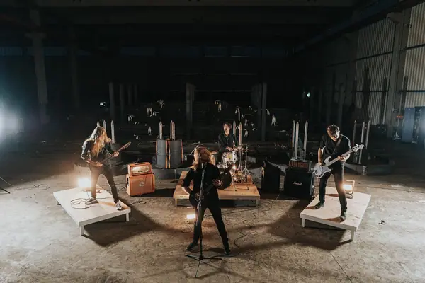 Tezura - Stray Alone, Musikvideo, 2019